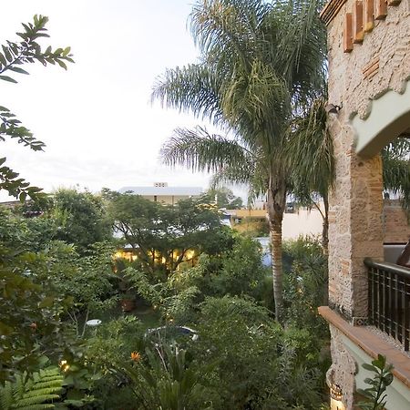 לינה וארוחת בוקר Tlaquepaque Casa De Las Flores מראה חיצוני תמונה